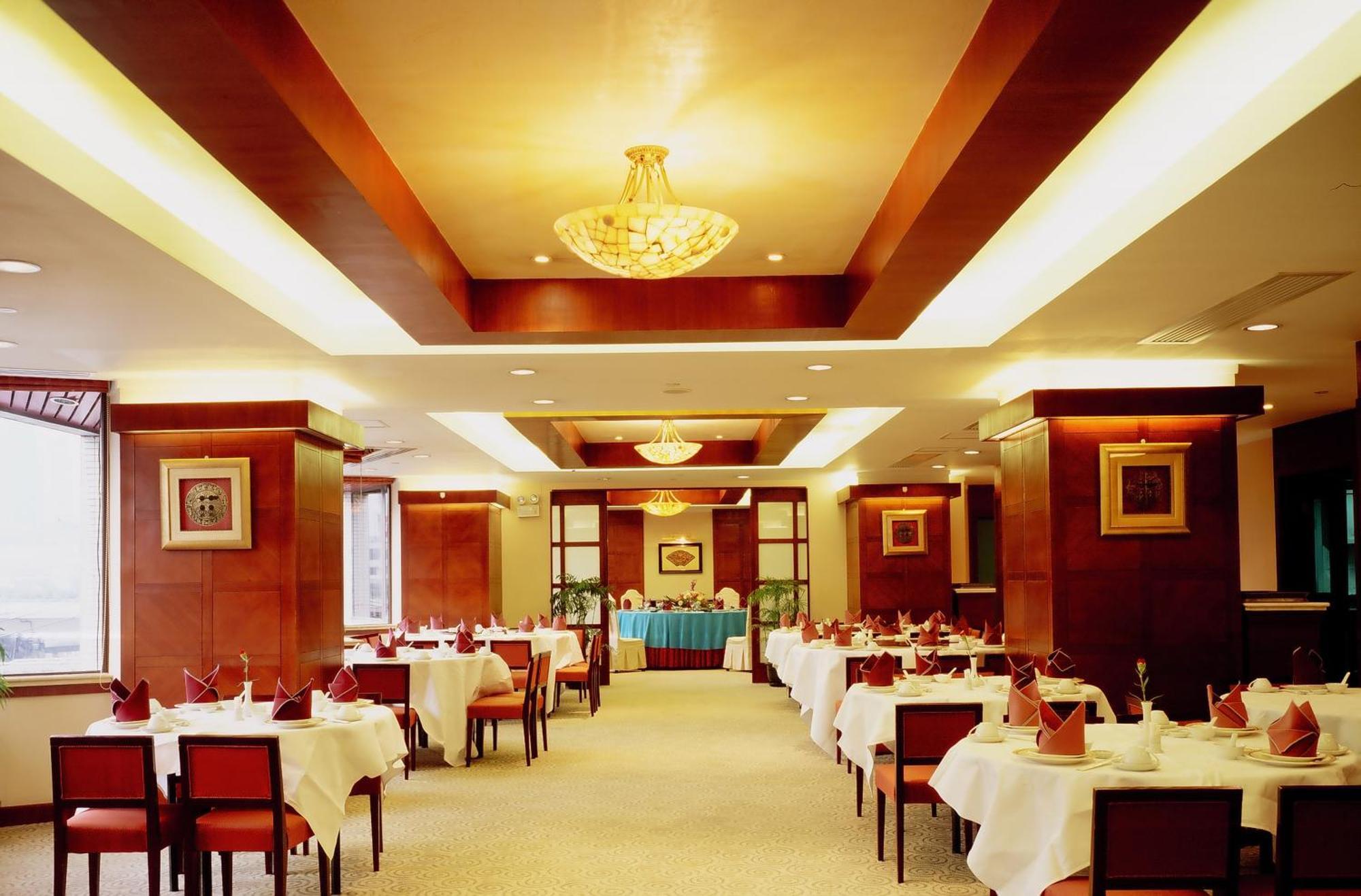 City Hotel Sanghaj Kültér fotó