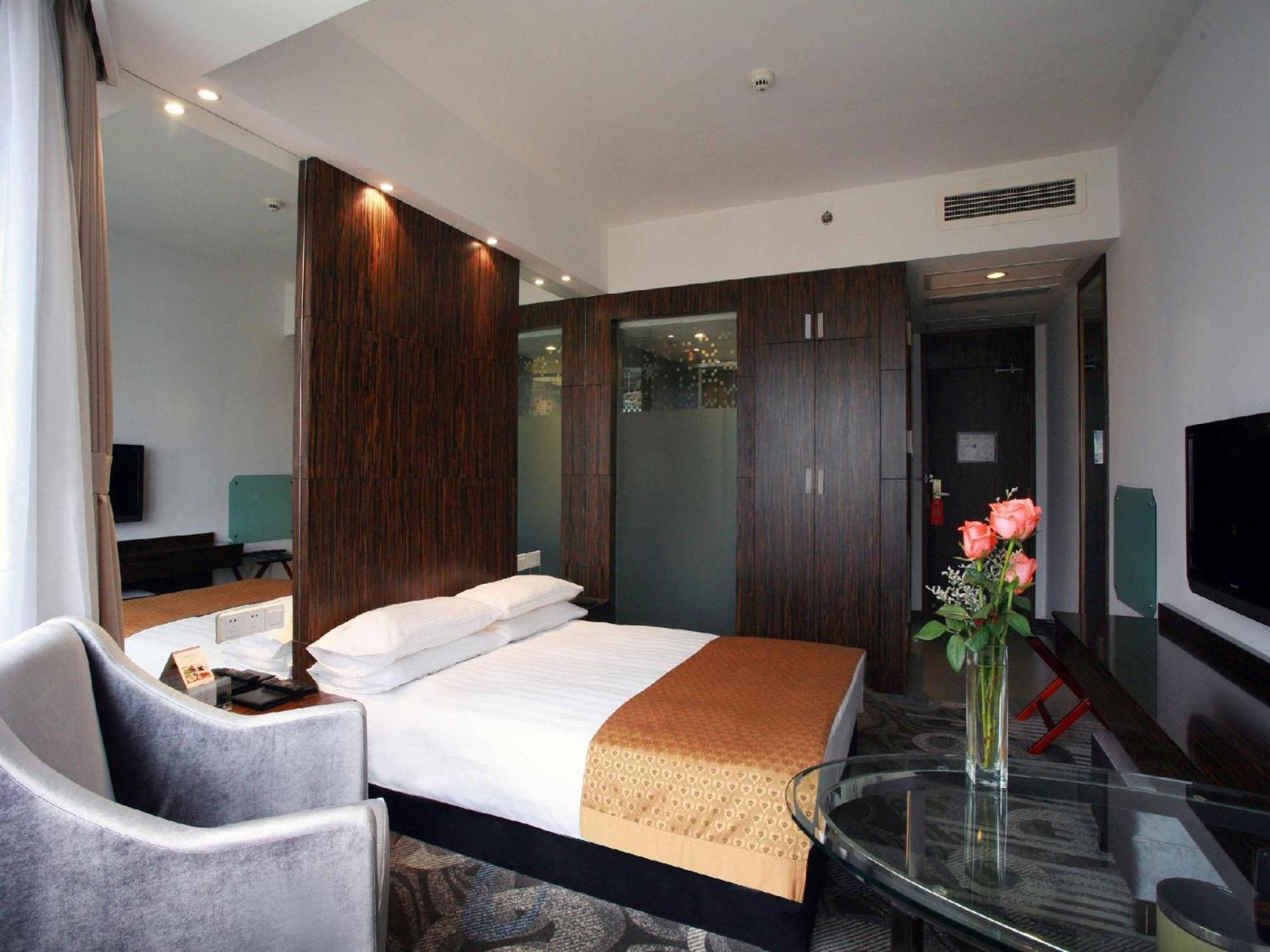 City Hotel Sanghaj Szoba fotó